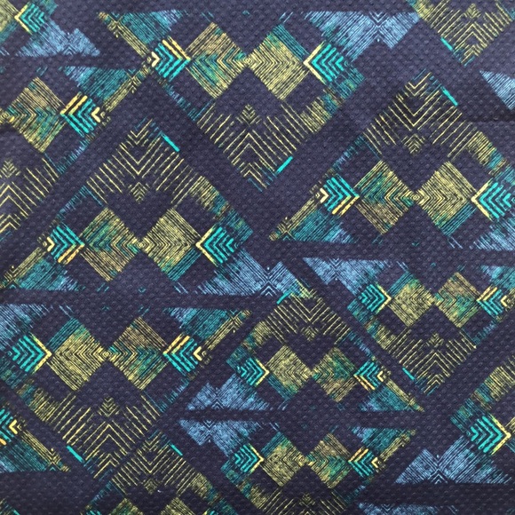 New LuLaRoe Cassie pencil skirt - Picture 2 of 4